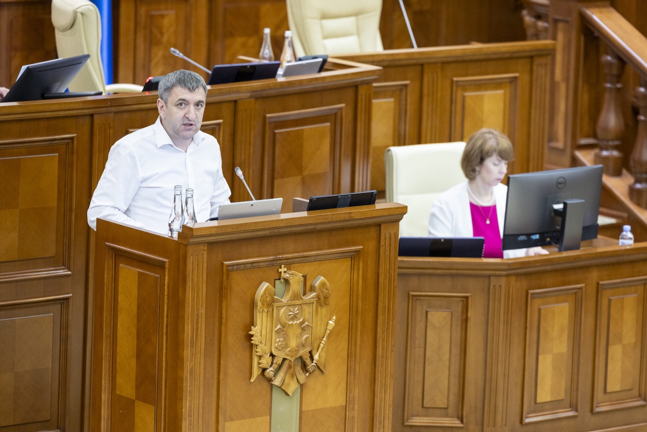 Programul național privind prevenirea și combaterea spălării banilor și finanțării terorismului pentru anii 2026–2030, adoptat de Parlament