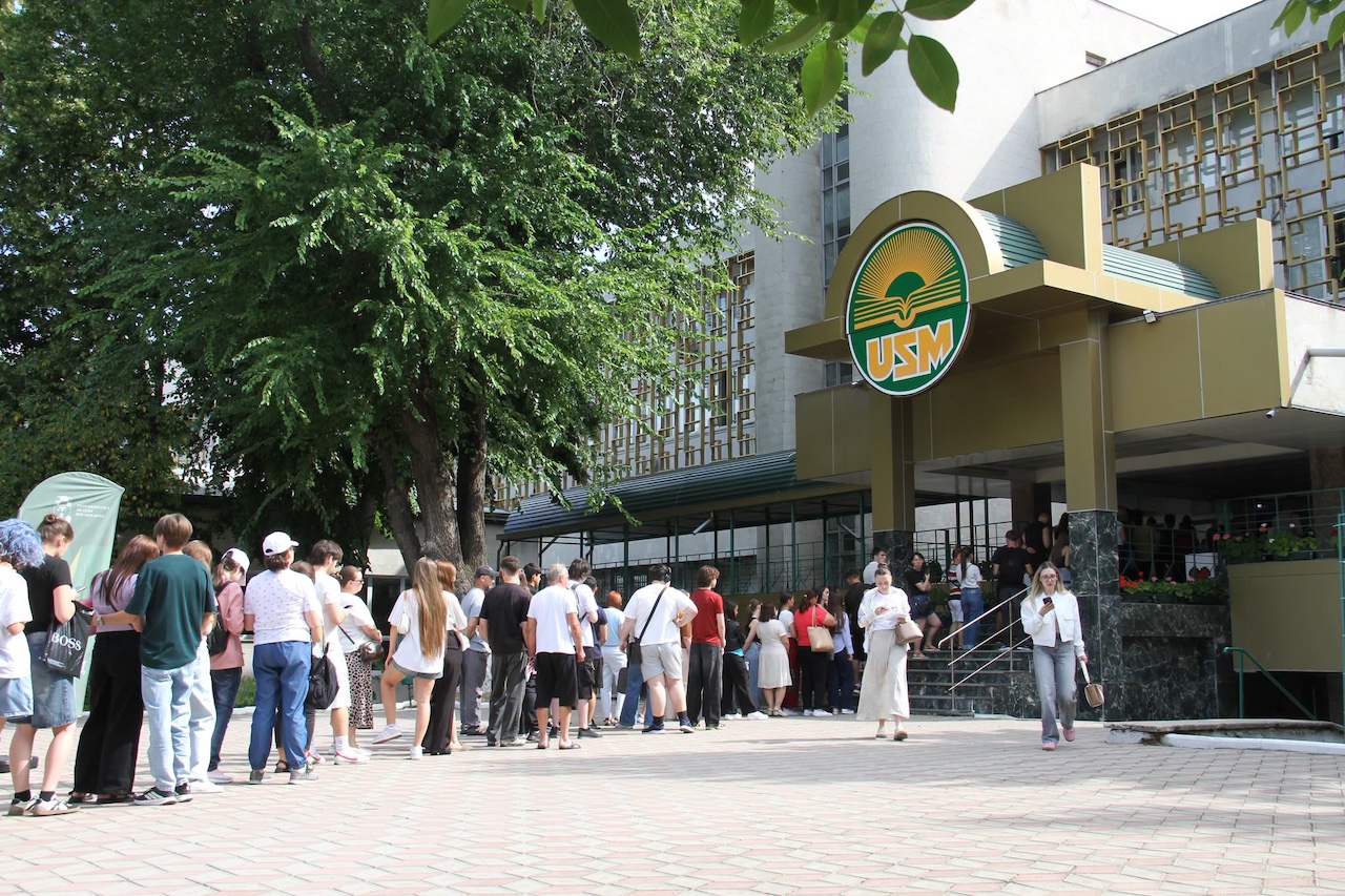 Admitere 2026: peste 18 mii de studenți au ales să-și continue studiile la universitățile din R. Moldova în urma sesiunii de bază