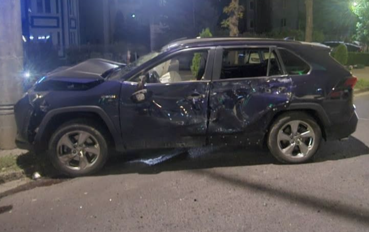 Un motociclist în vârstă de 25 de ani a murit în urma unui accident rutier produs în capitală. Șoferul unui automobil a fost reținut