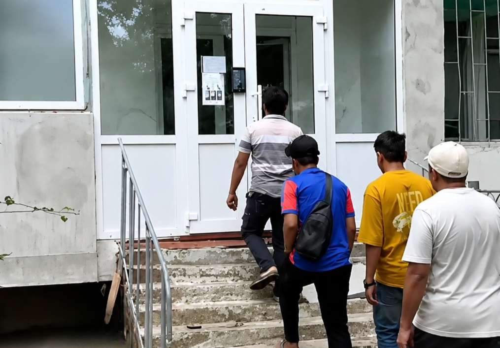 Mai mulți lucrători străini au fost relocați în urma verificărilor IGM. Agentul economic a întreprins măsuri privind condițiile de cazare