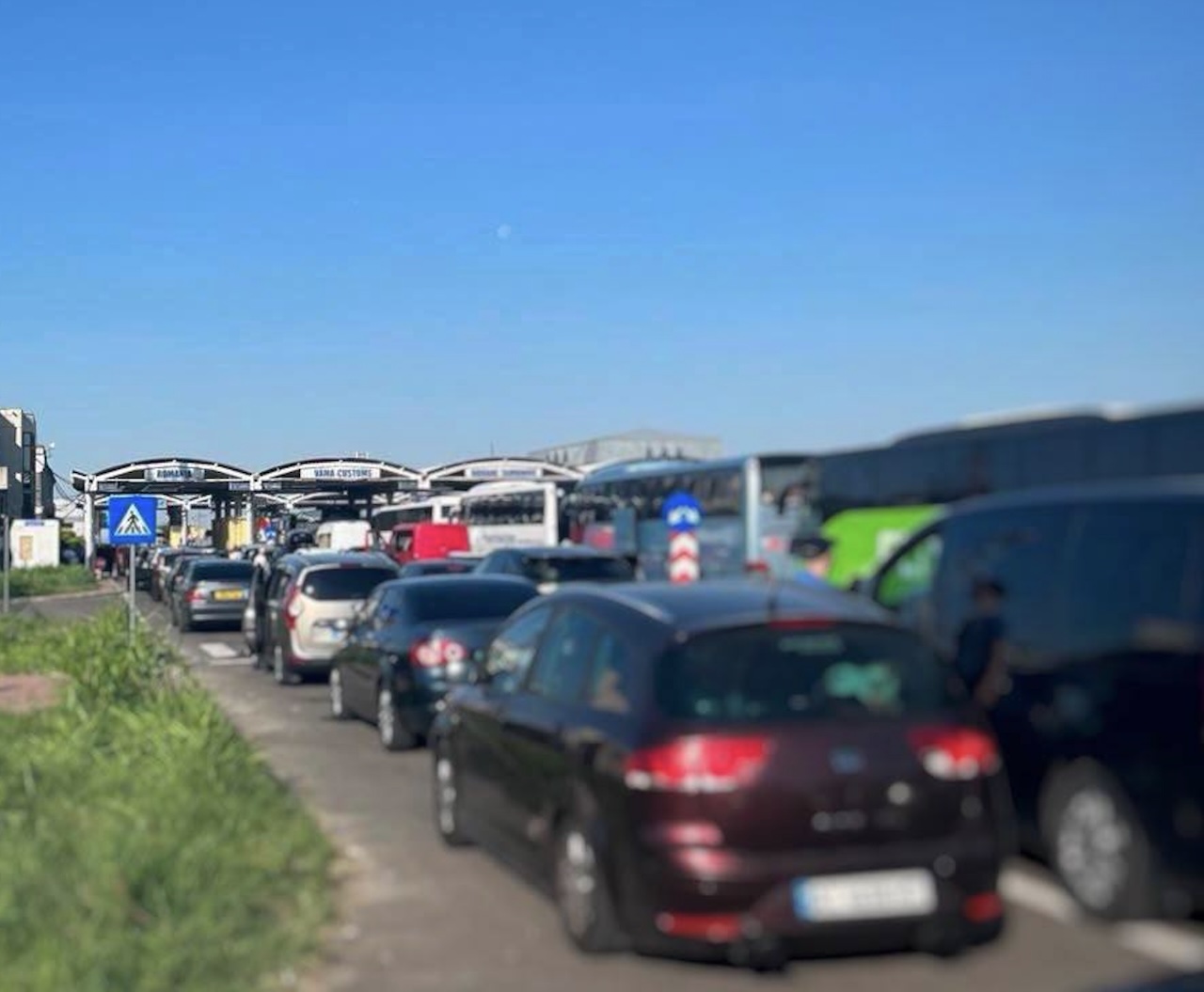 Trafic intens la punctul de trecere a frontierei Giurgiulești–Galați, pe sensul de ieșire din R. Moldova